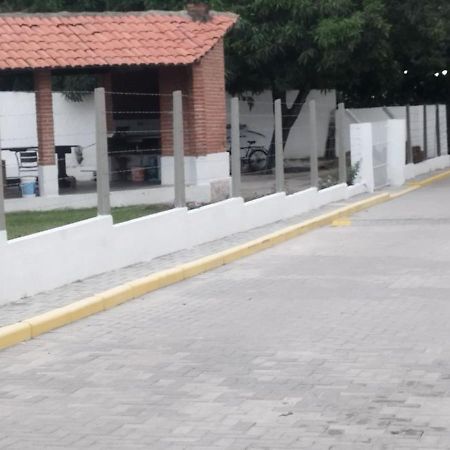 Linda casa de condomínio na praça 21 Pôrto das Galinhas Extérieur photo